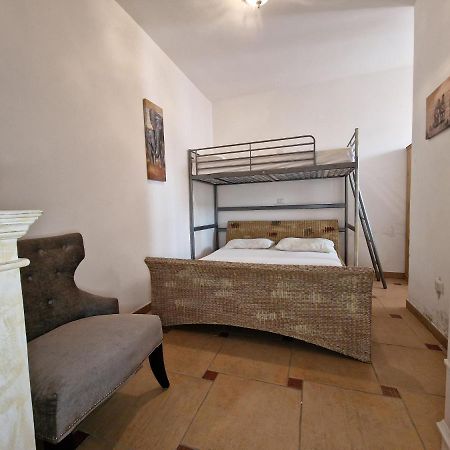 Trilocale Climatizzato Al Centro Di Torre San Giovanni Екстер'єр фото